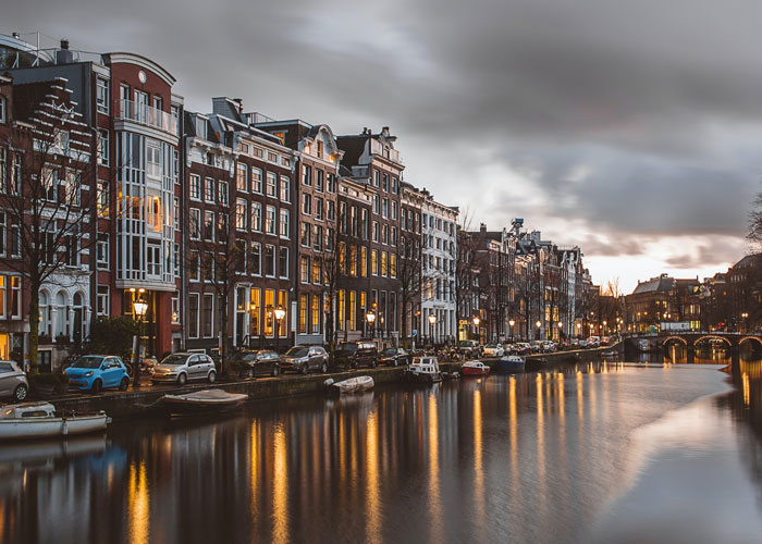 amsterdam img